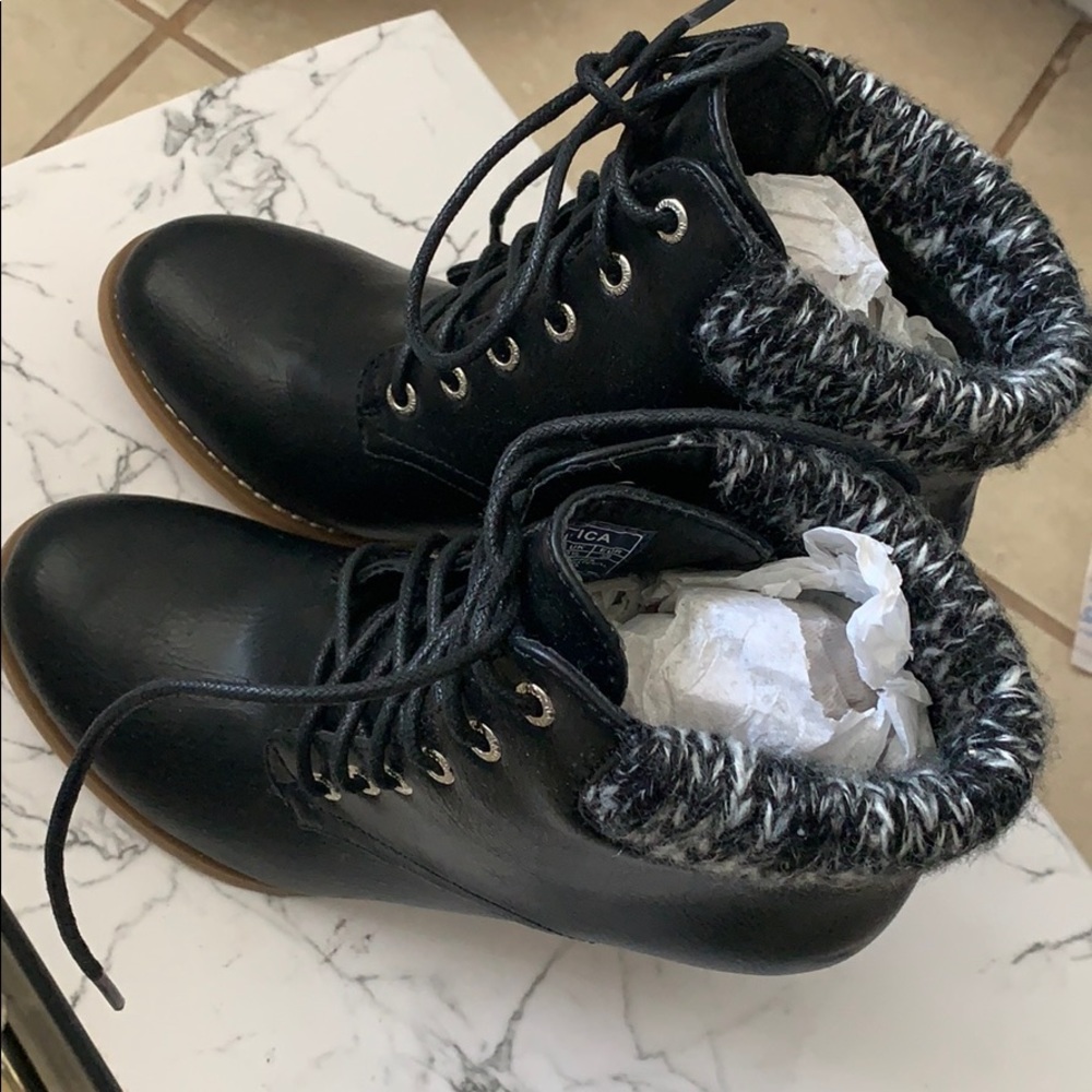 Brand New. Never worn Nautical Booties. Black,